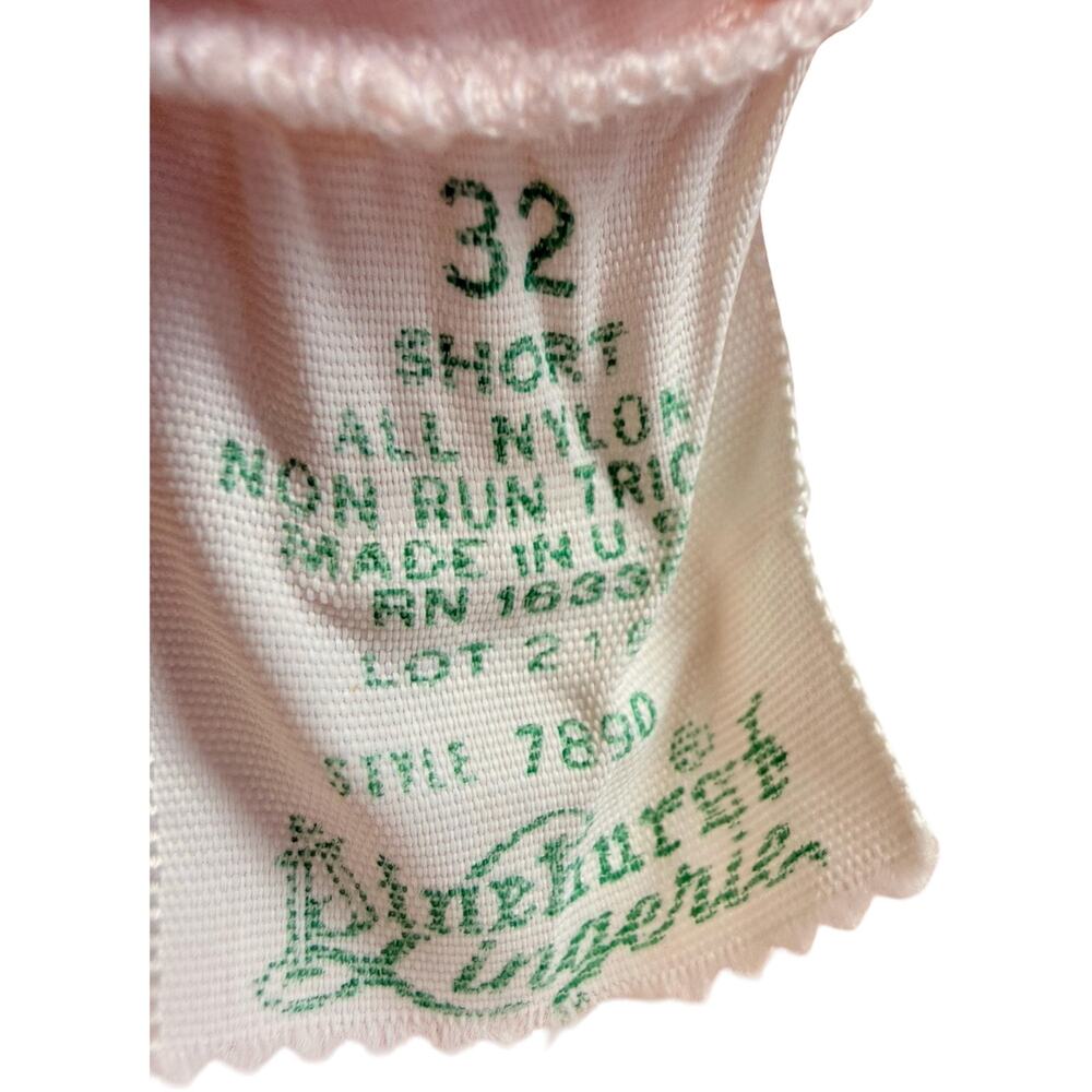 Vintage 1960s Pinehurst Slip | Blush Pink Lace Bodice Keyhole Hem Sz 32 Short - Picture 11 of 12